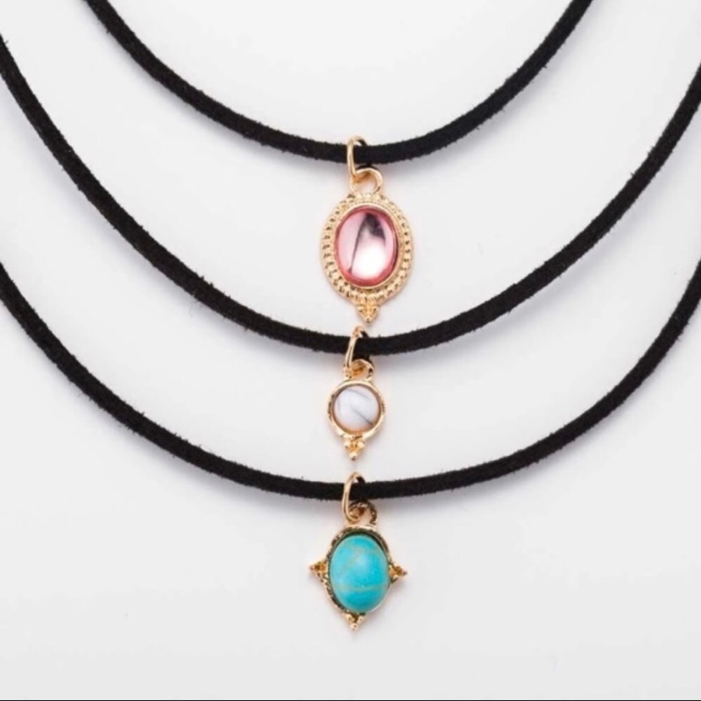 🔥🔥Gorgeous 3 Piece Layering Choker Set 🌺💕